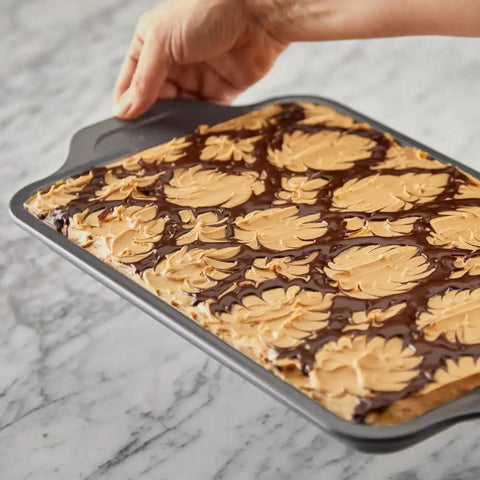 Pro-Release Nonstick Bakeware; Quarter Sheet Pan; 13 x 9 inch