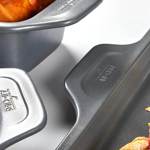 Pro-Release Nonstick Bakeware Set; 5 piece Set