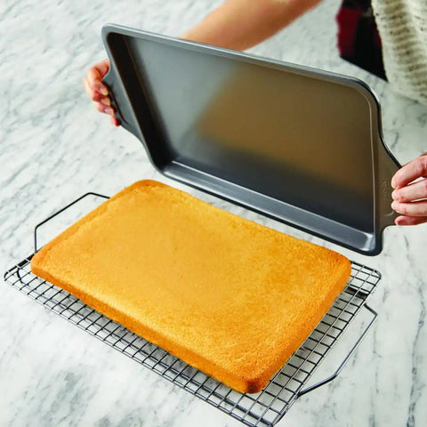 Pro-Release Nonstick Bakeware; Square Baking Pan; 8 inch