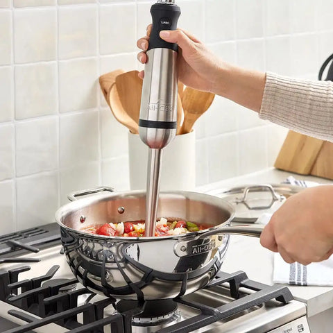D3 Everyday Stainless 3-ply Bonded Cookware, Ragù Pan with lid, 5.5 quart